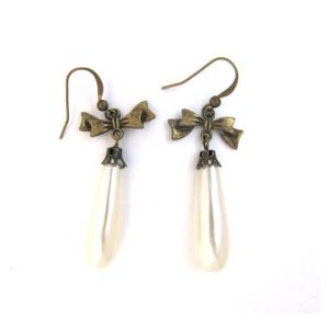 'Cherie' 1960s golden bow pearl vintage wedding earrings