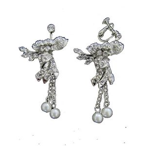 Floral garland pearl drop wedding bridal earrings E176
